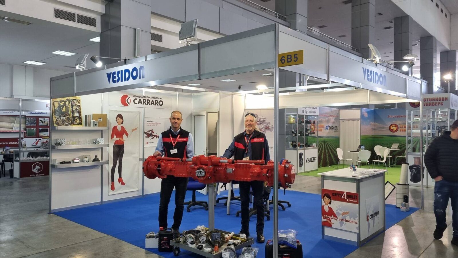 Vesidon stand with Carraro axles and transmissions